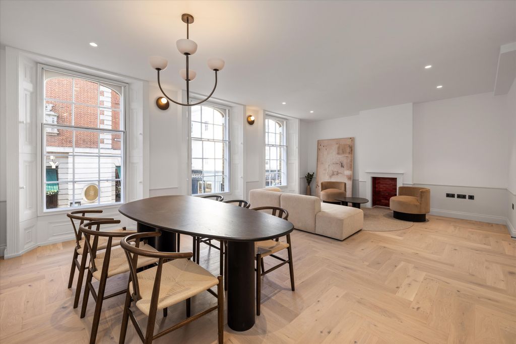 Property photo 2 of 13 Image