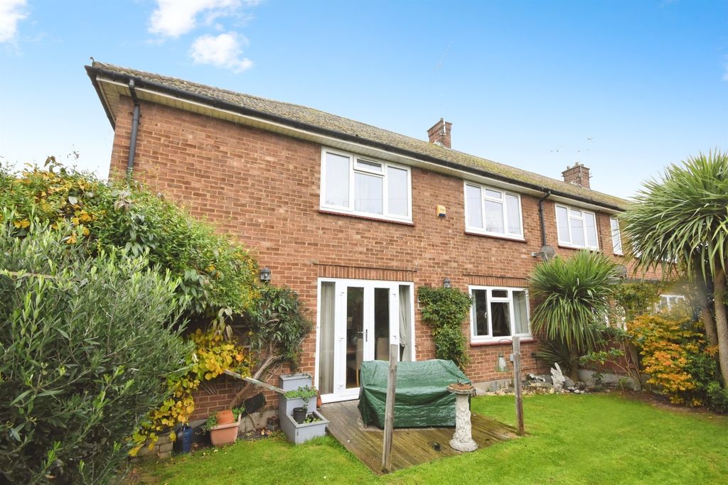 Property photo 1 of 17