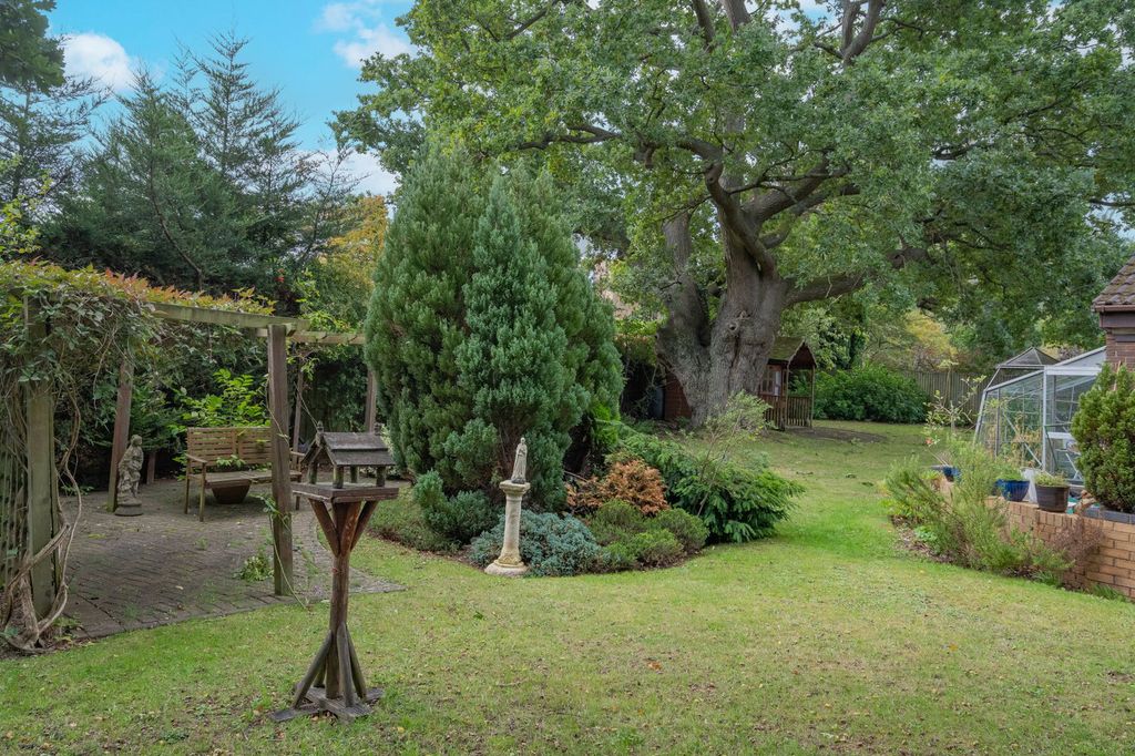 Property photo 2 of 19