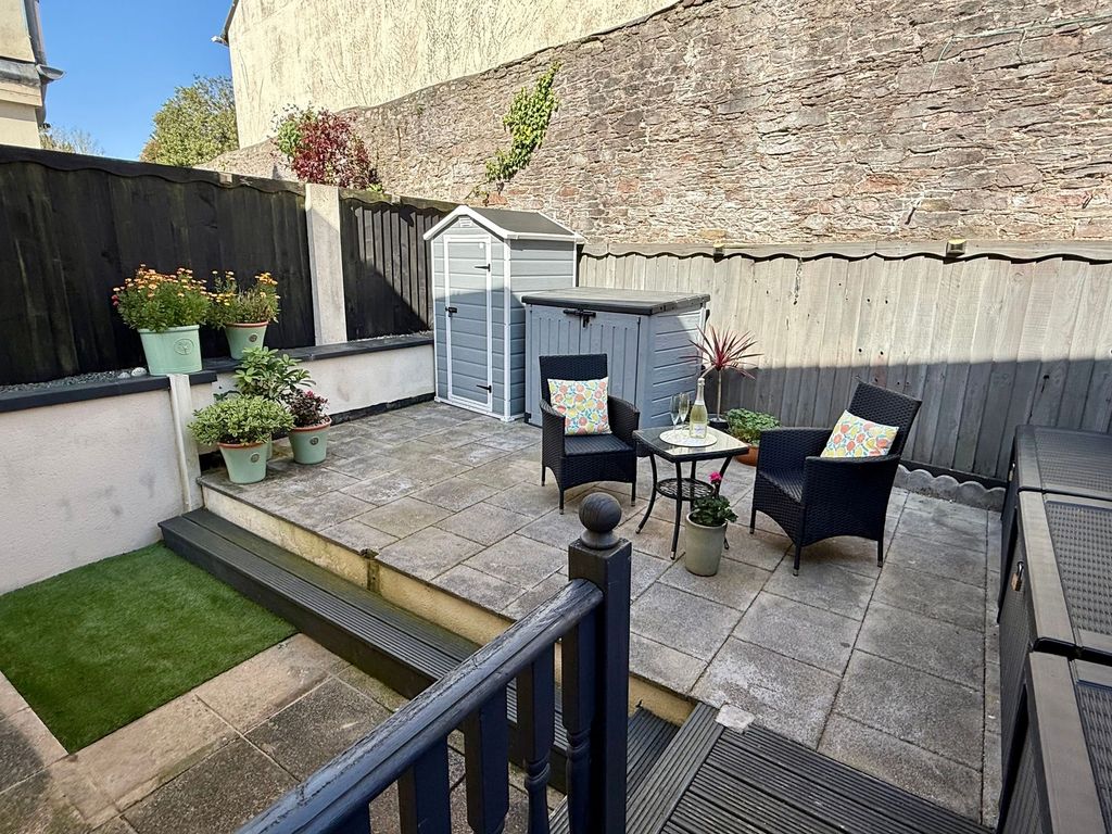 Property photo 2 of 22