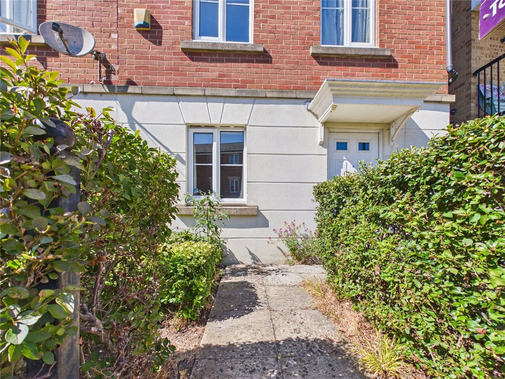 Property photo 1 of 15 Picture No. 04