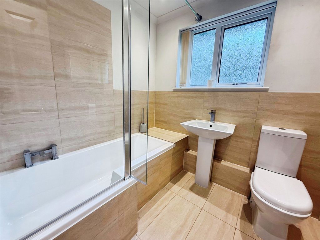 Property photo 3 of 13 Bathroom