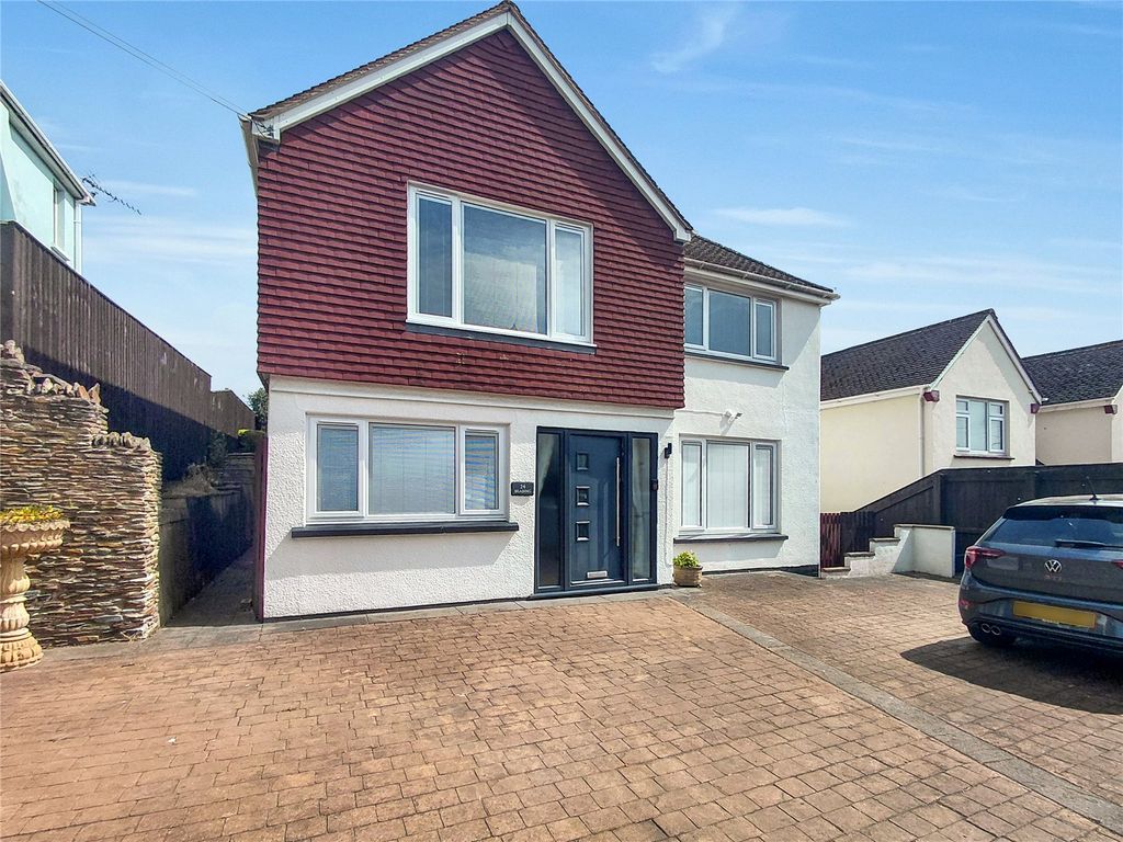 Property photo 2 of 29 Picture No. 92