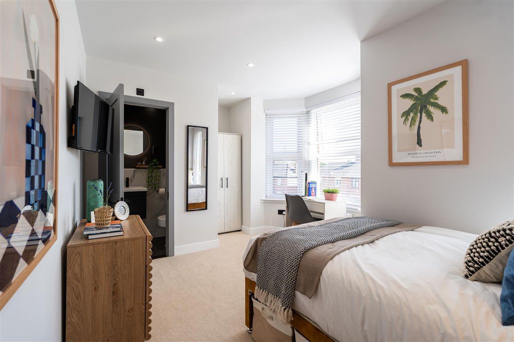 Property photo 1 of 10 Rwaau7_71Ecpy9L3Ahupnq.Jpg