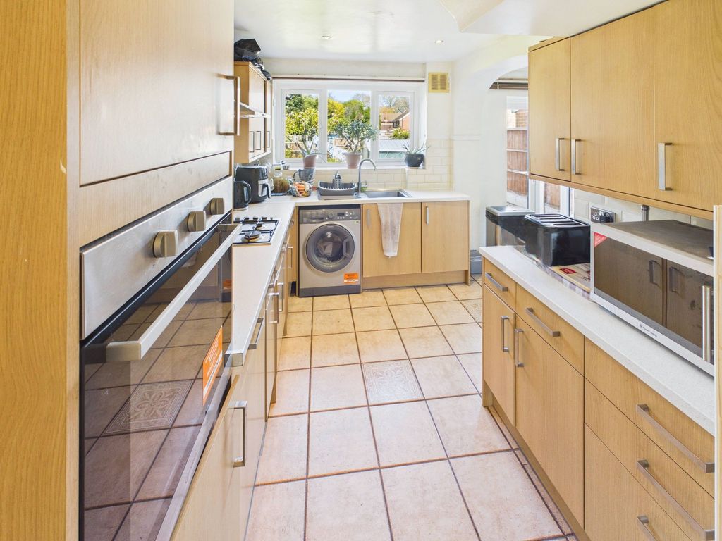 Property photo 3 of 21