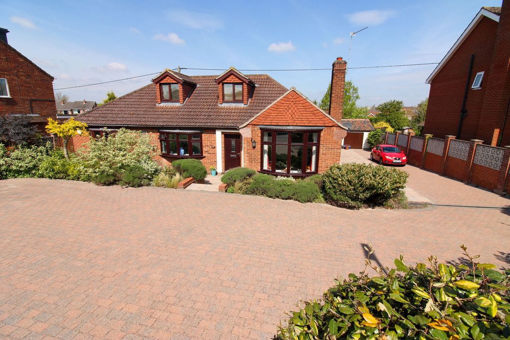 Property photo 1 of 24