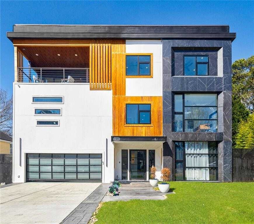 Property photo 1 of 31