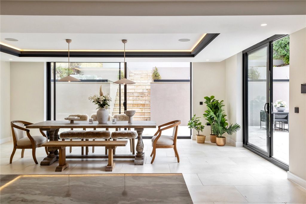 Property photo 3 of 23 Picture No. 29