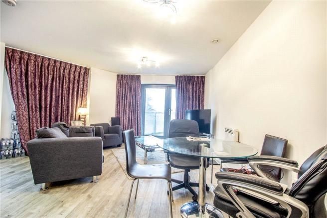 Property photo 2 of 8