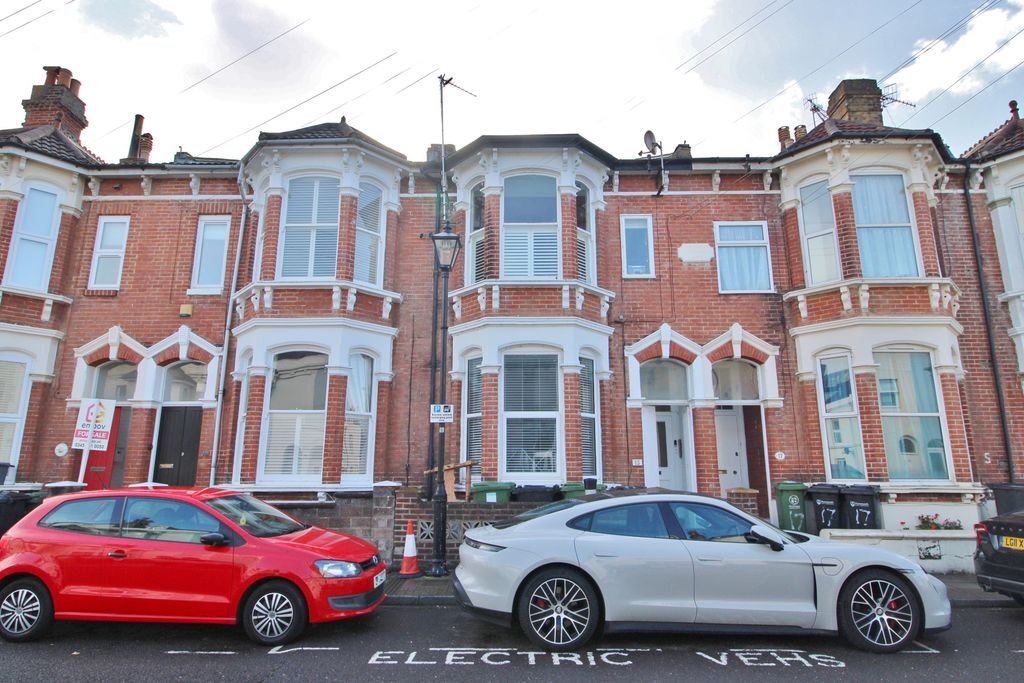 Property photo 1 of 7