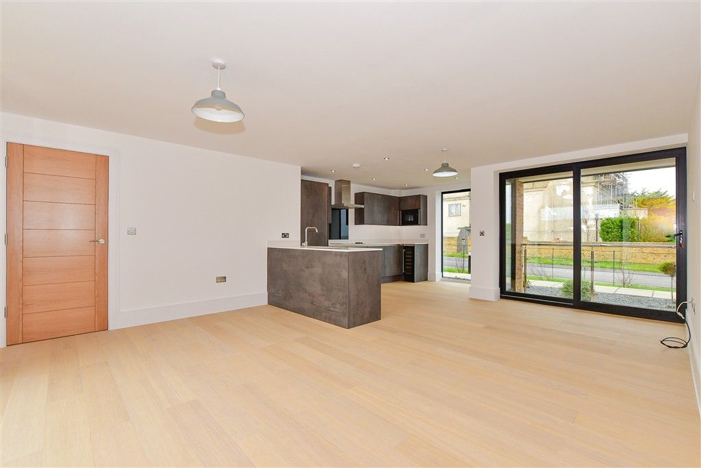 Property photo 1 of 13 Lounge/Kitchen/ Diner