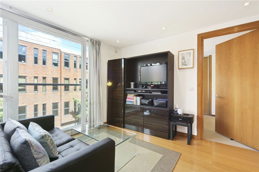 Property photo 3 of 6