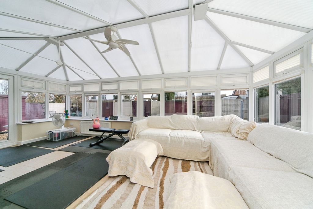 Property photo 3 of 19 Pbox-Img.Jpg