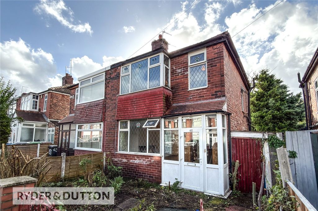 Property photo 1 of 12 External