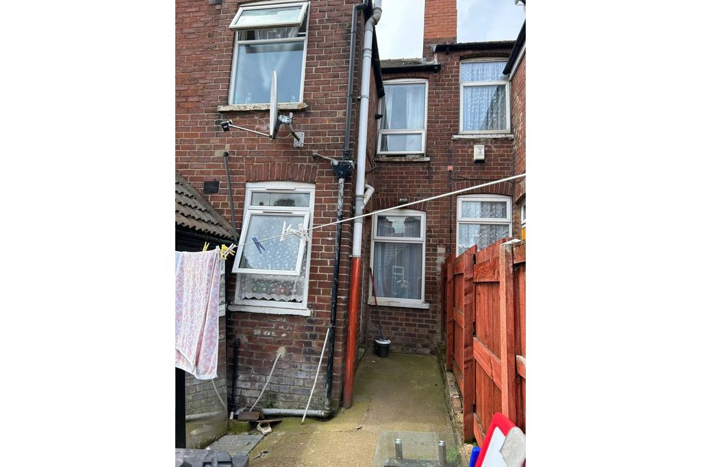 Property photo 3 of 22