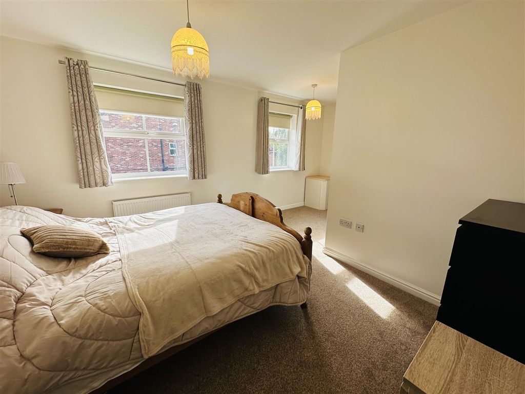Property photo 3 of 16 Bedroom One