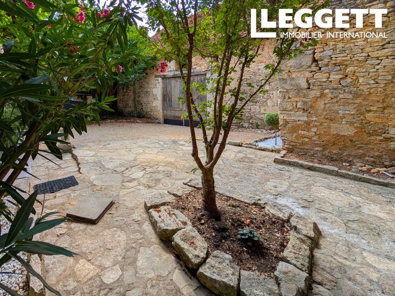 Property photo 3 of 10