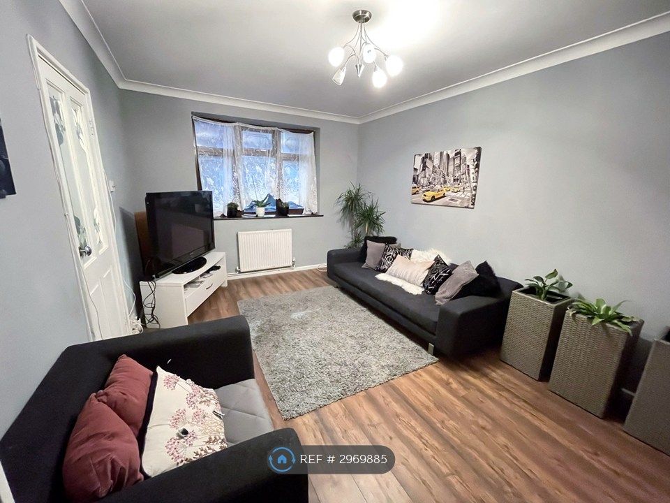 Property photo 2 of 15 Living Room (2 Of 2)