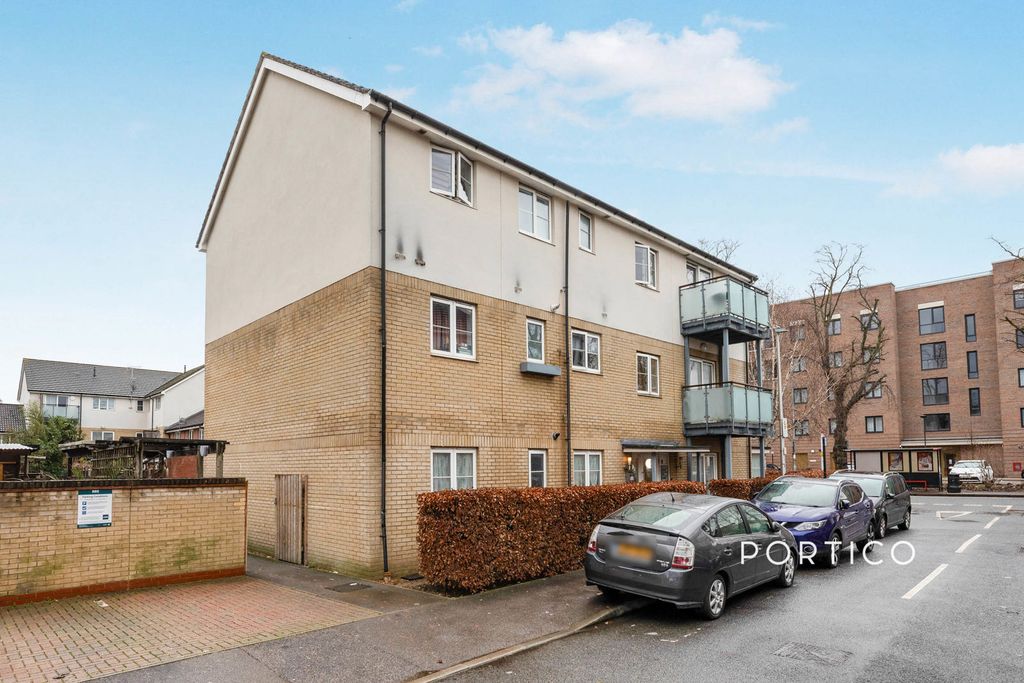 Property photo 2 of 20 Pbox-Img.Jpg