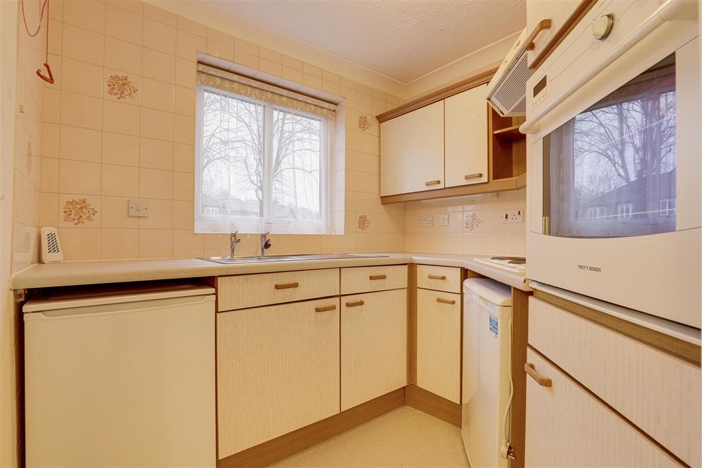 Property photo 3 of 13 05.Jpg