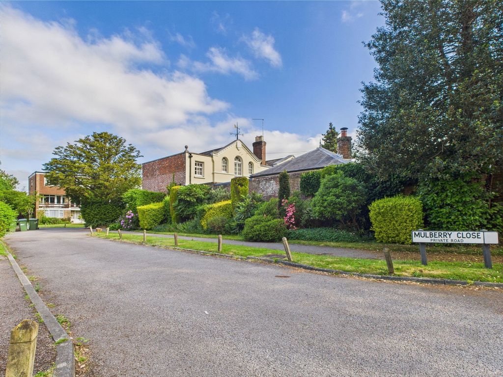 Property photo 2 of 16