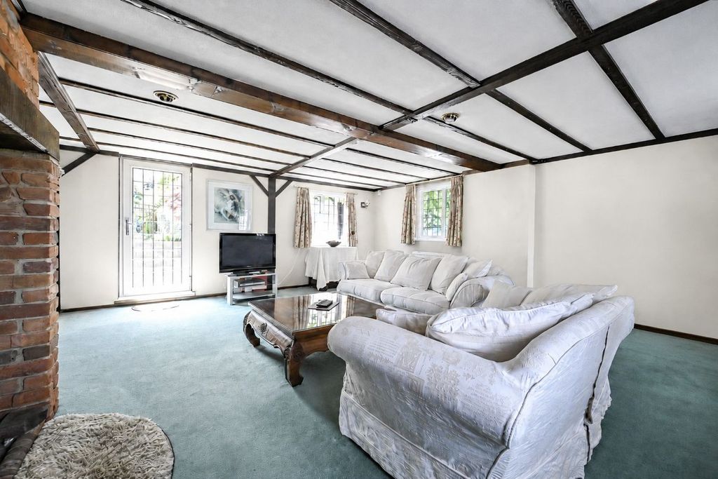 Property photo 3 of 18