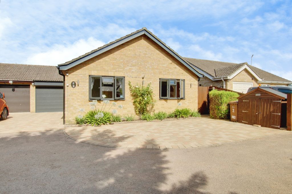 Property photo 2 of 15