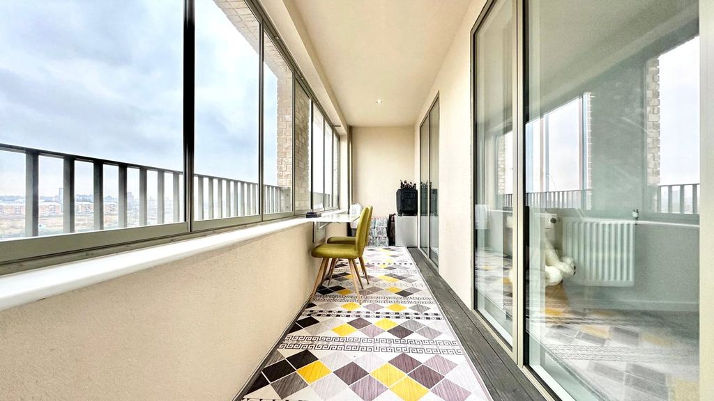 Property photo 3 of 18 Picture No. 13