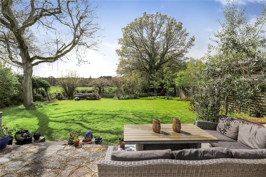 Property photo 2 of 20 Picture No. 10