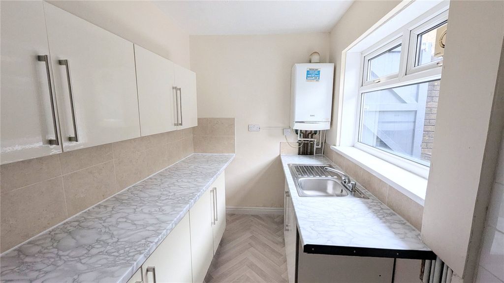 Property photo 2 of 9 Picture No. 05