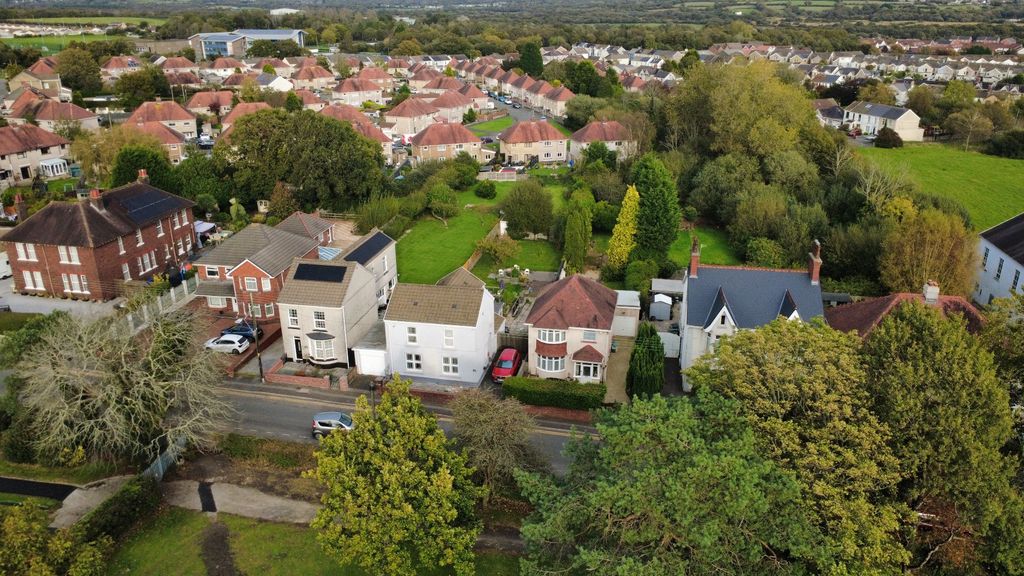 Property photo 1 of 31 4481411