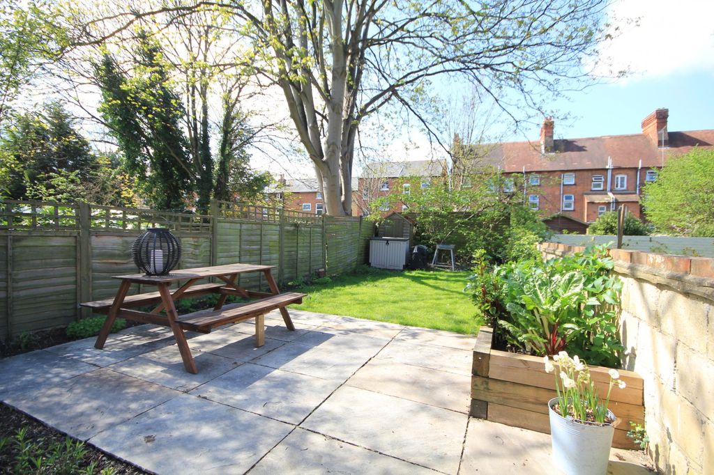 Property photo 1 of 9 Garden (Main)