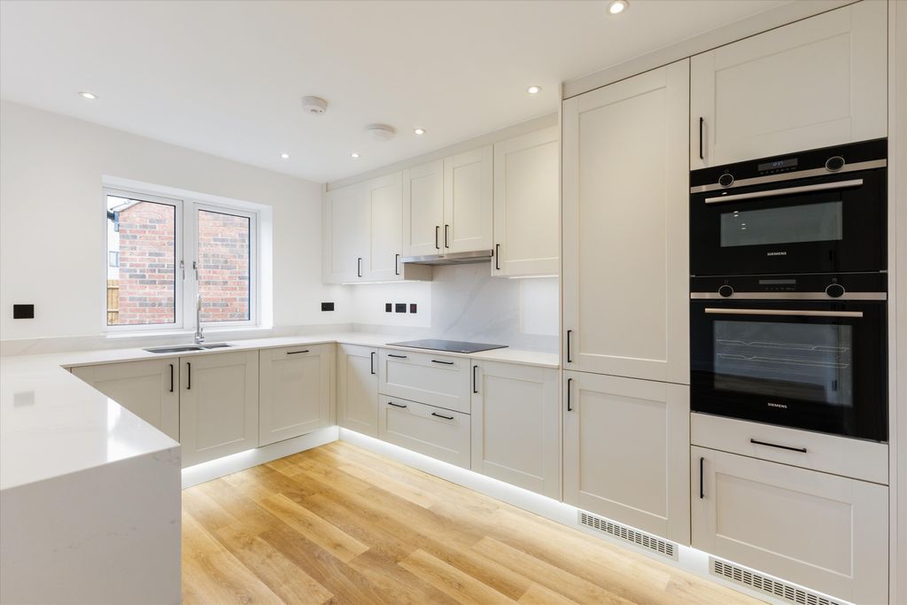 Property photo 2 of 22 Image