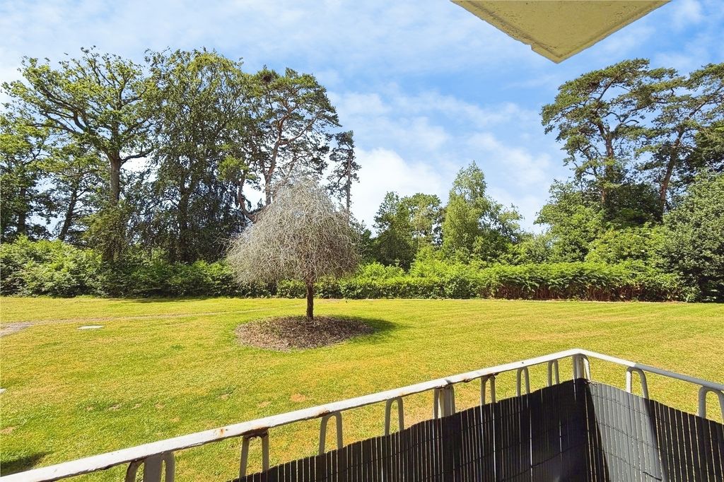 Property photo 1 of 11 Pbox-Img.Jpg
