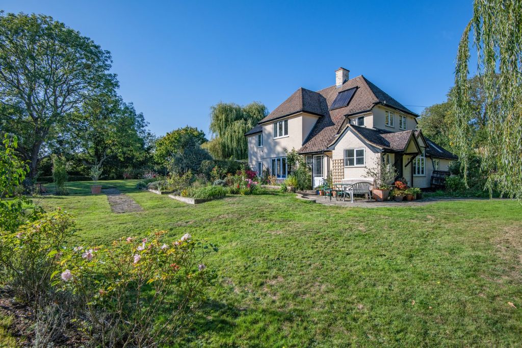 Property photo 1 of 17 1 Hackington Road