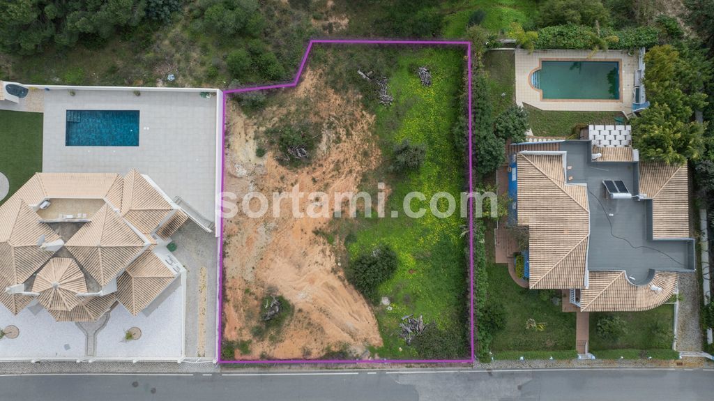 Property photo 1 of 5