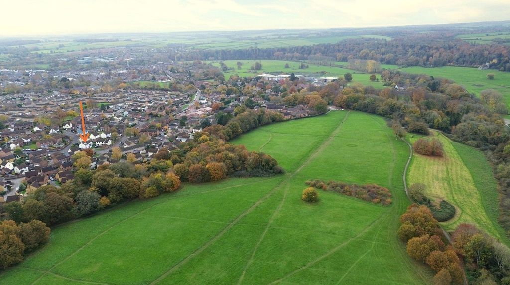 Property photo 2 of 25 Picture No. 39