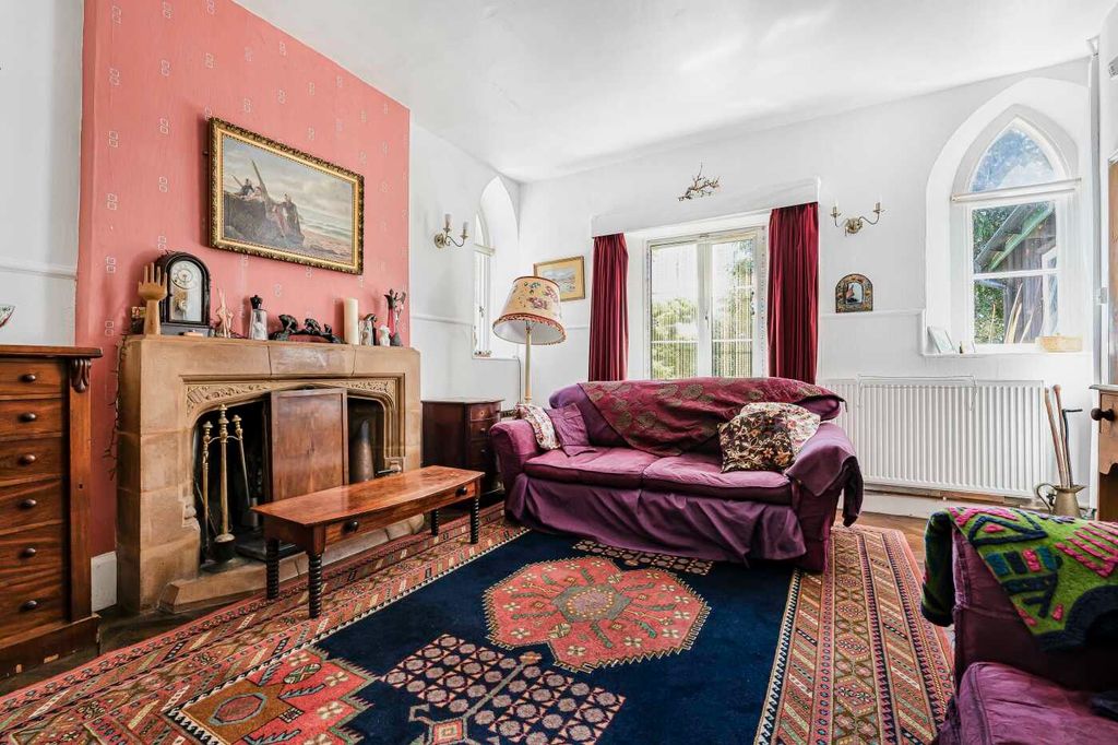 Property photo 2 of 24