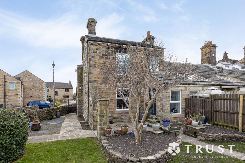 Property photo 1 of 31