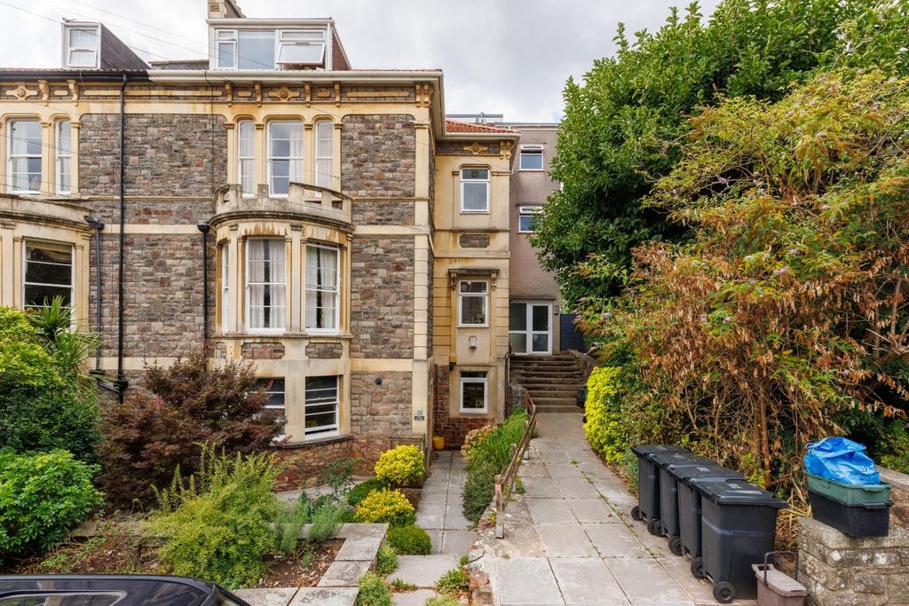 Property photo 2 of 20 Tff 17 Fernbank Road-25.Jpg
