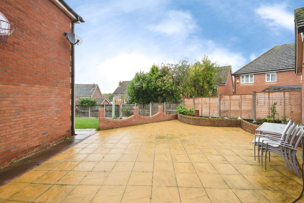 Property photo 3 of 19
