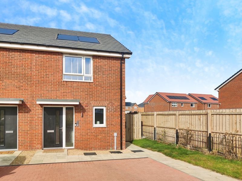 Property photo 1 of 9 Photo 5