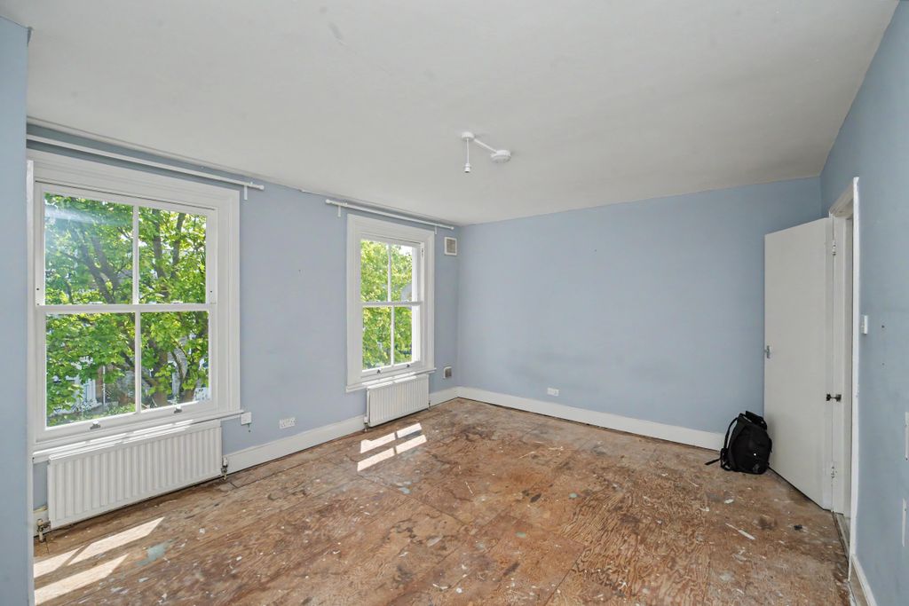 Property photo 3 of 11 Flat C, 67 Shakespeare Road, London, Se24 0La