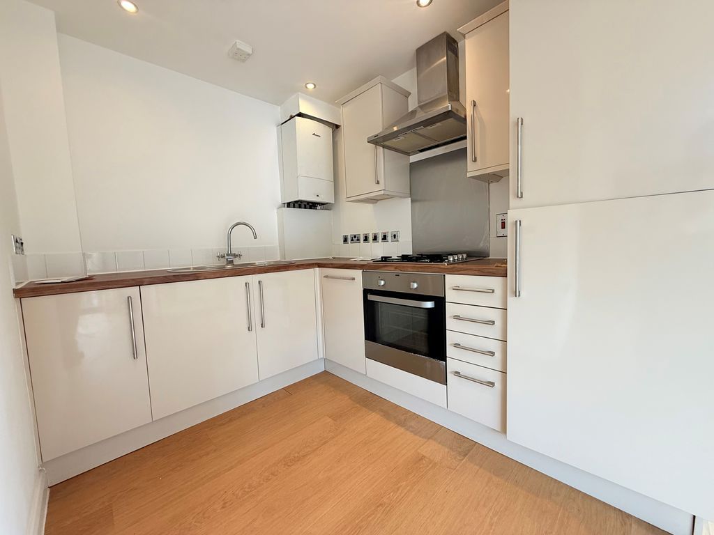 Property photo 2 of 7 Photo 5