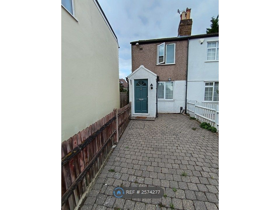 Property photo 1 of 9 Front Drive