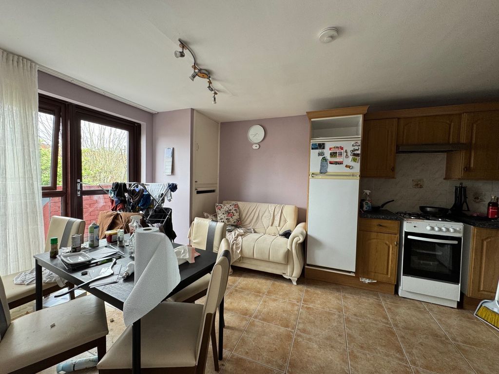 Property photo 1 of 9 Open Plan Kitchen Dinner 