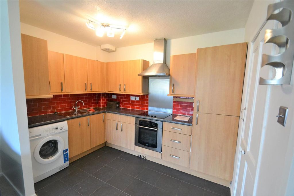 Property photo 3 of 7