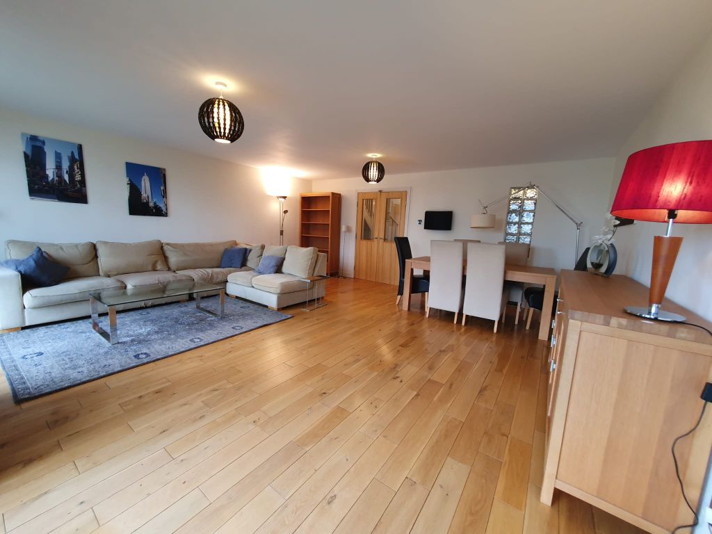 Property photo 2 of 18 Picture No. 25