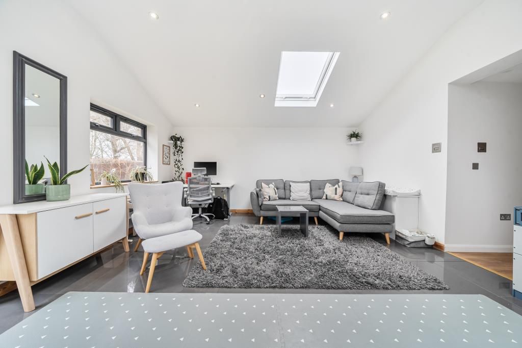 Property photo 2 of 20 Reception