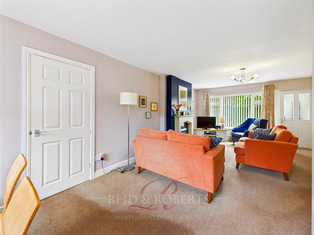 Property photo 3 of 27 Cam03999G0-Pr0159-Still016.Jpg